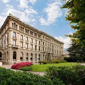 Hotel Palace